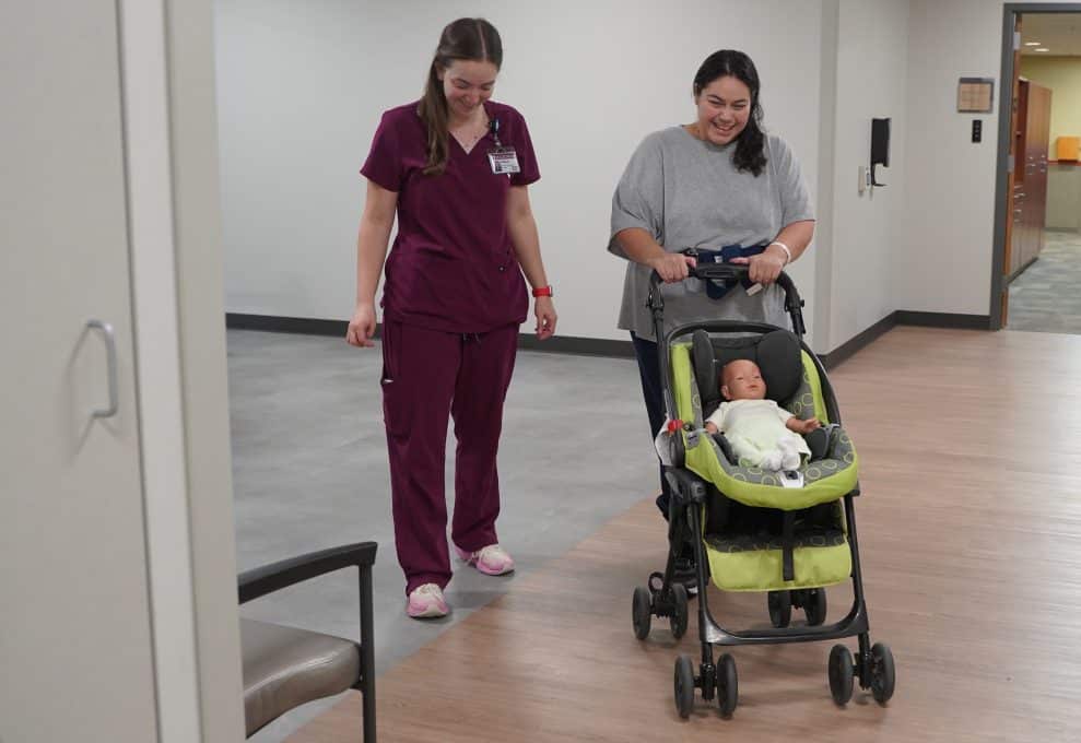 New mom relies on family support after necrotizing fasciitis and sepsis
