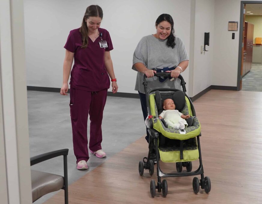 New mom relies on family support after necrotizing fasciitis and sepsis